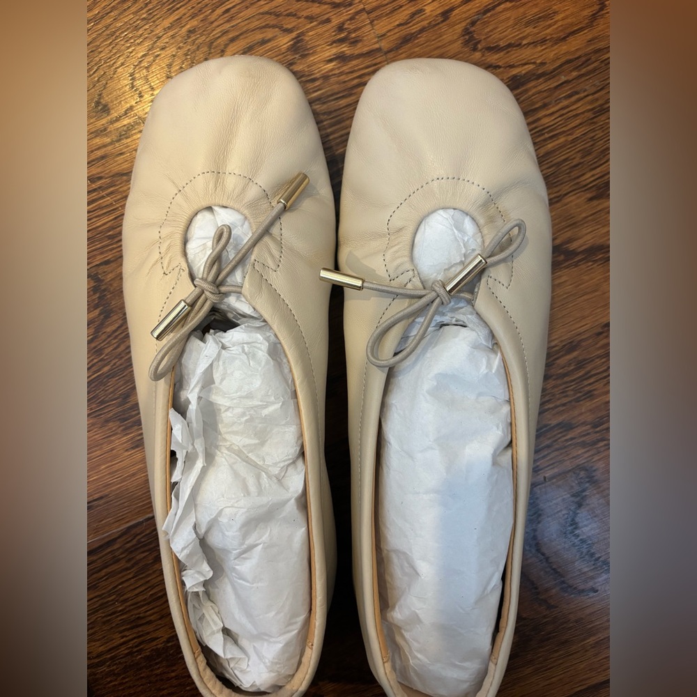 Alohas Rosalind Cream Leather Ballet Flats - Picture 3 of 8